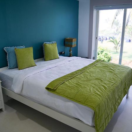 בנולים Regenta Beach House Resort, Goa מראה חיצוני תמונה