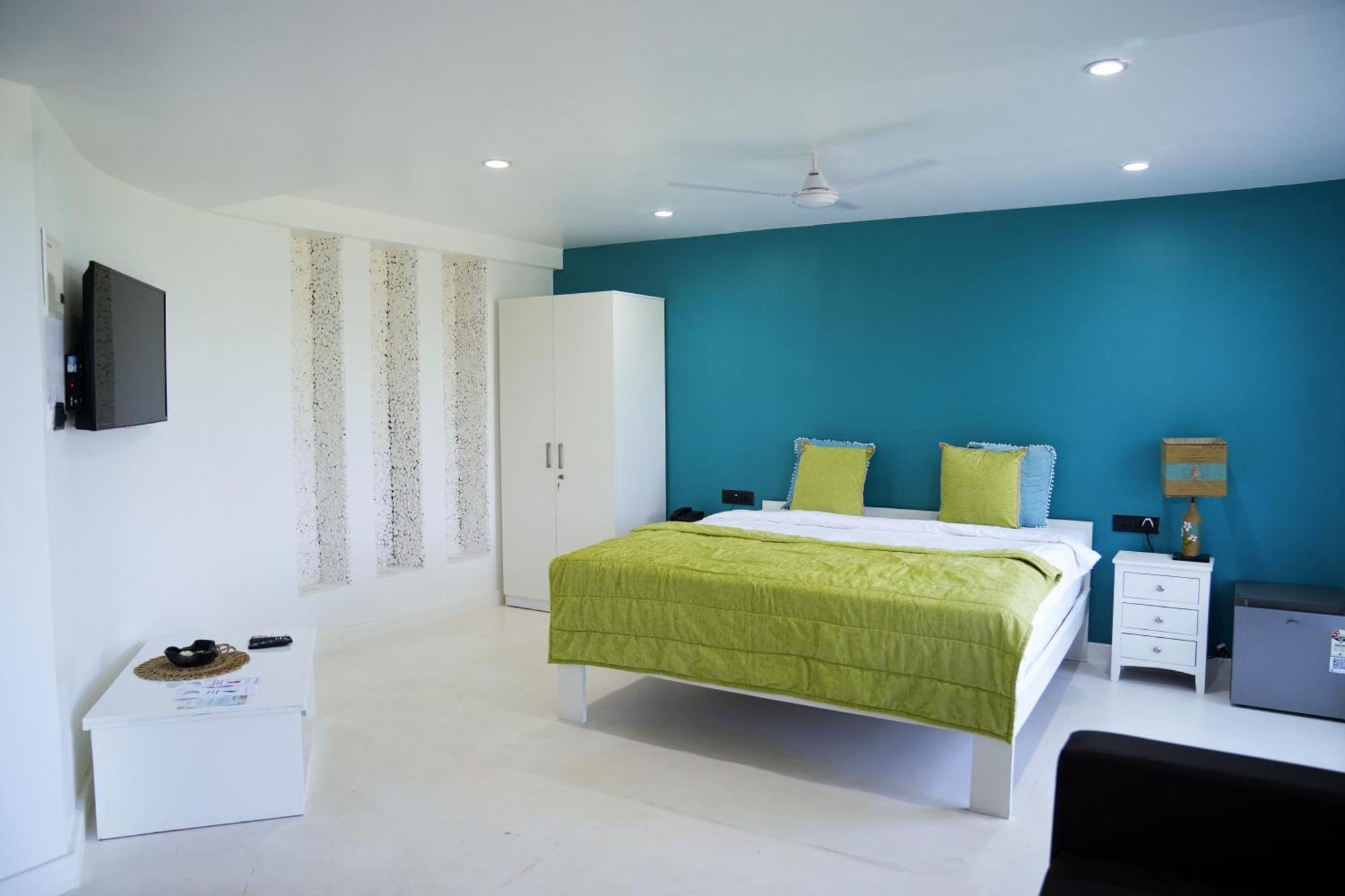 בנולים Regenta Beach House Resort, Goa מראה חיצוני תמונה