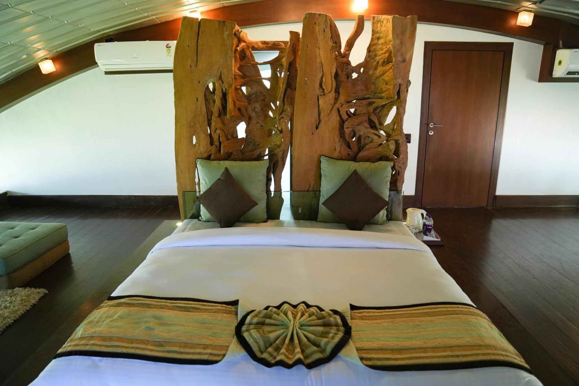 בנולים Regenta Beach House Resort, Goa מראה חיצוני תמונה