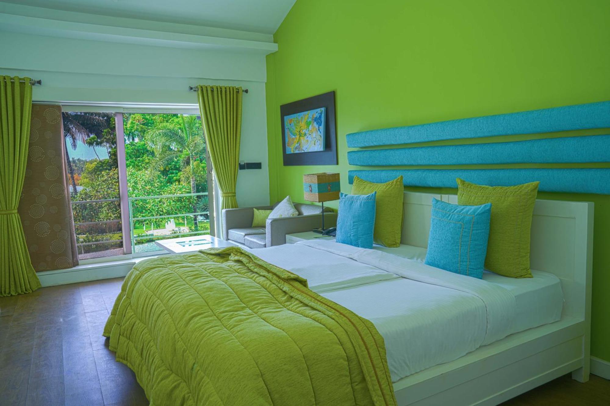 בנולים Regenta Beach House Resort, Goa מראה חיצוני תמונה