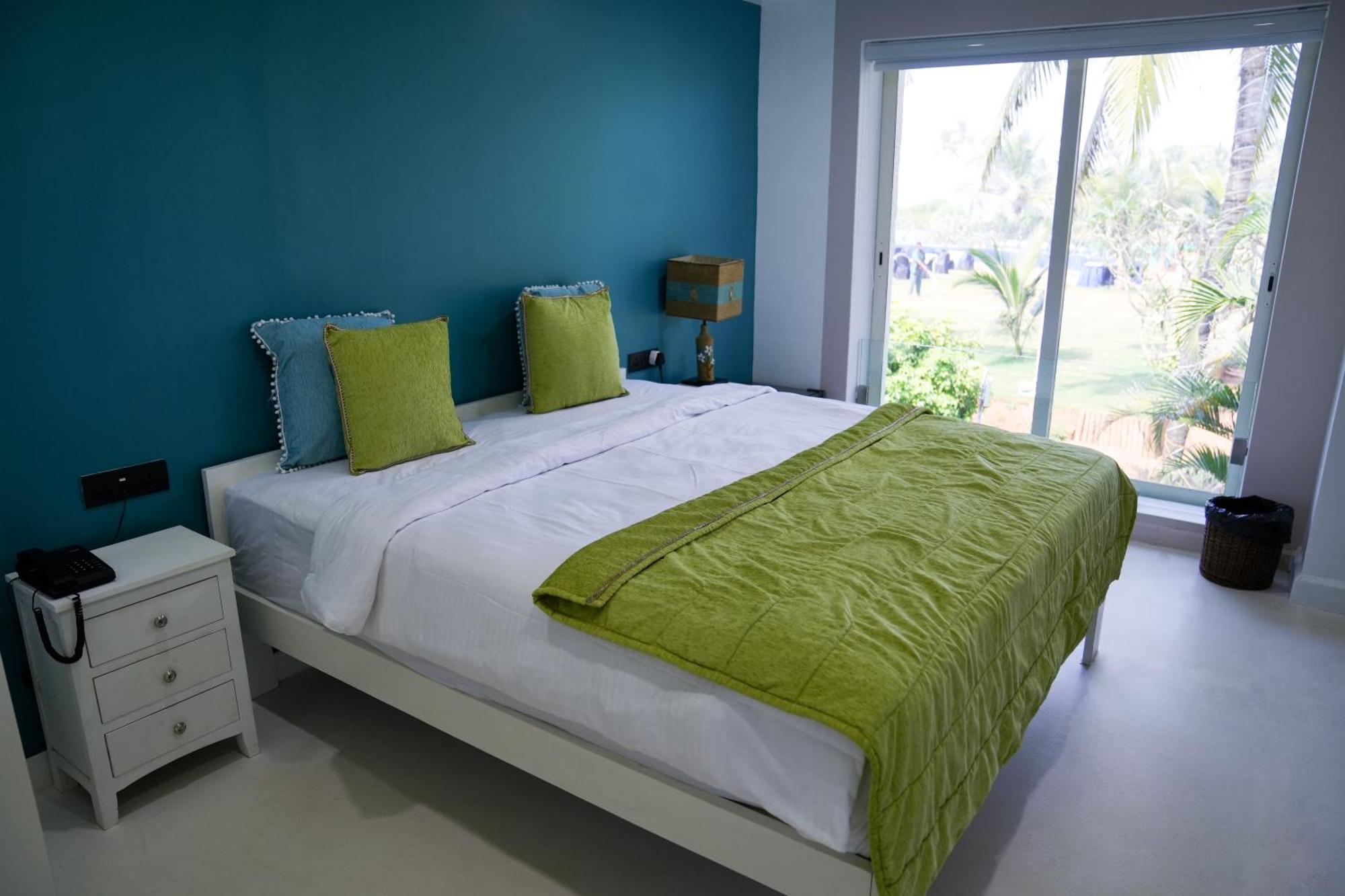 בנולים Regenta Beach House Resort, Goa מראה חיצוני תמונה