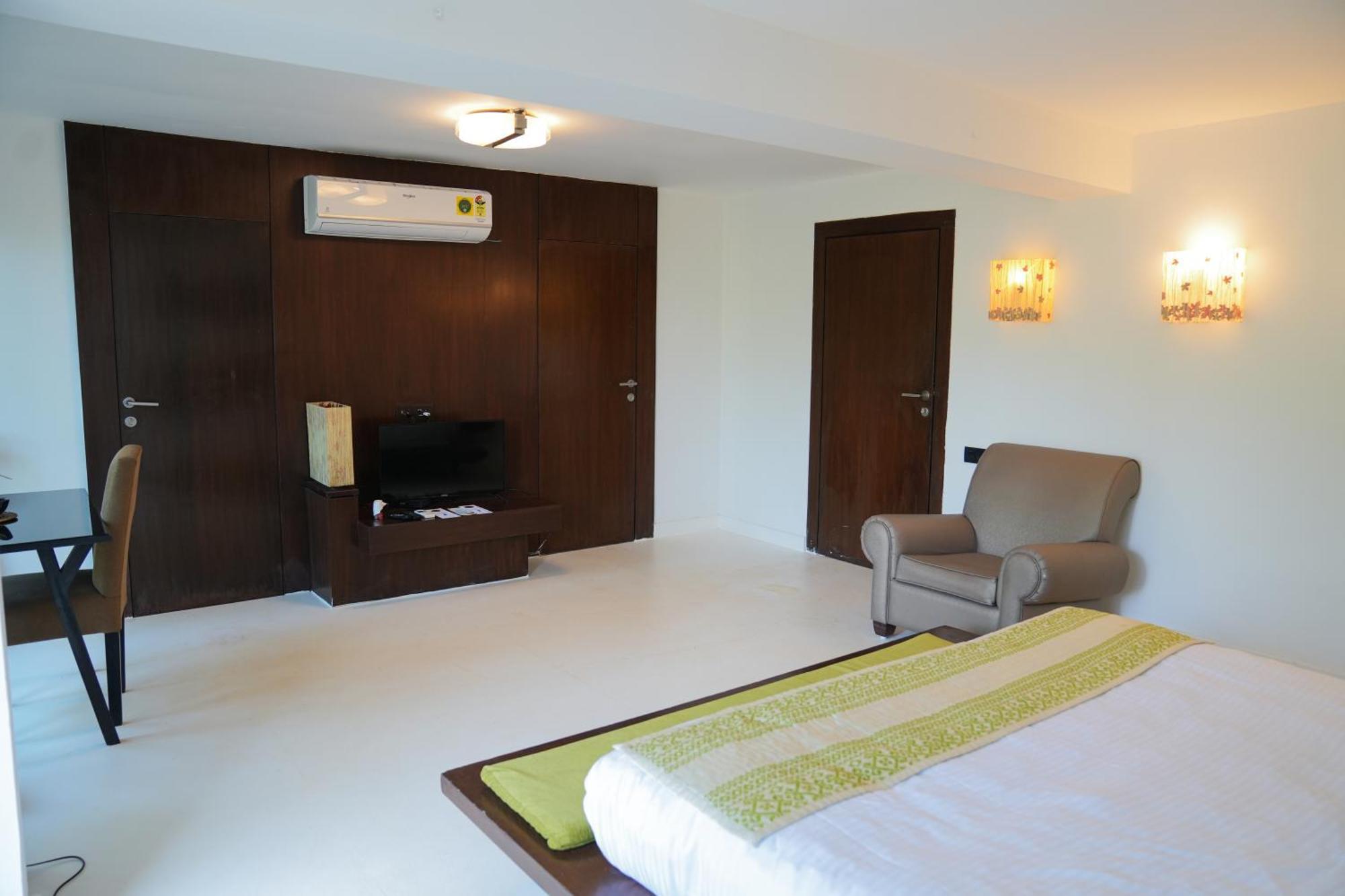 בנולים Regenta Beach House Resort, Goa מראה חיצוני תמונה