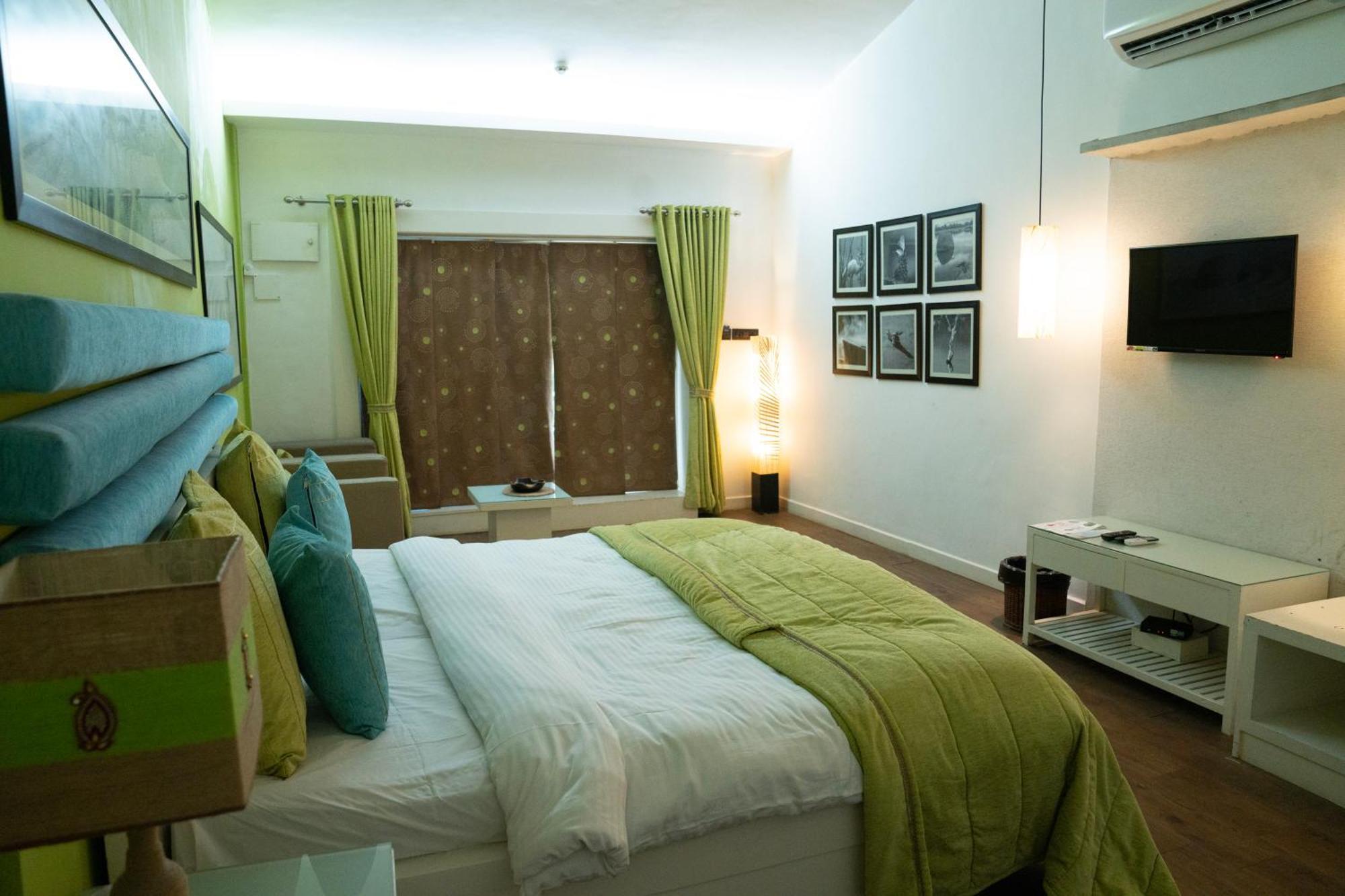 בנולים Regenta Beach House Resort, Goa מראה חיצוני תמונה