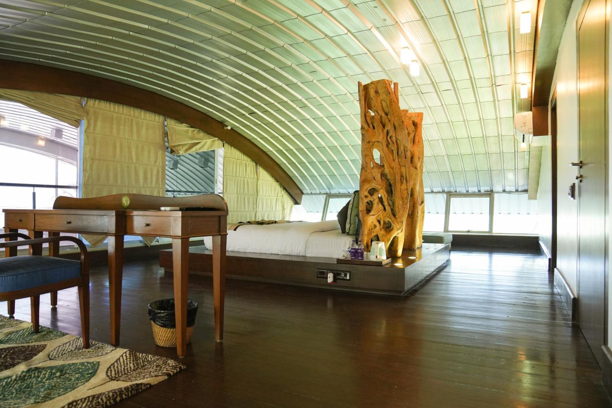 בנולים Regenta Beach House Resort, Goa מראה חיצוני תמונה